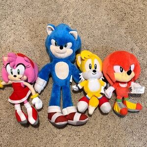 Sonic the Hedgehog Plush Toy Set - Blue, Yellow, Red, Pink.